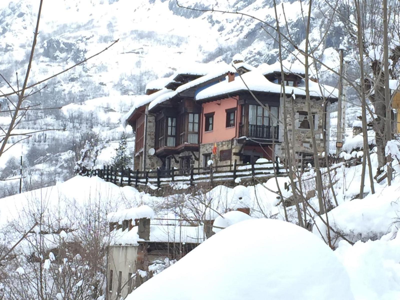 Complejo Turistico L'Oteru Apartment Caleao Exterior photo